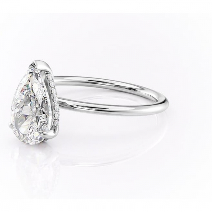 Inel de logodnă Genevieve din aur Alb 14kt cu moissanite tăietură pară – Solitar rafinată pentru profil înalt | Personalizează și configurează gratuit online [7]