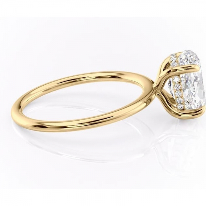 Inel de logodnă Genevieve din aur Galben 14kt cu moissanite tăietură ovală – Solitar rafinată pentru profil înalt | Personalizează și configurează gratuit online [2]