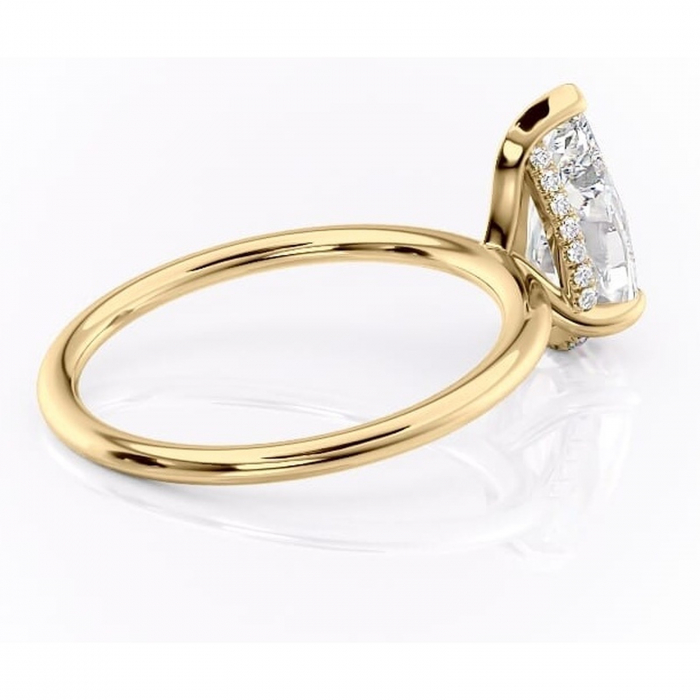 Inel de logodnă Genevieve din aur Galben 18kt cu moissanite tăietură pară – Solitar rafinată pentru profil înalt | Personalizează și configurează gratuit online [3]