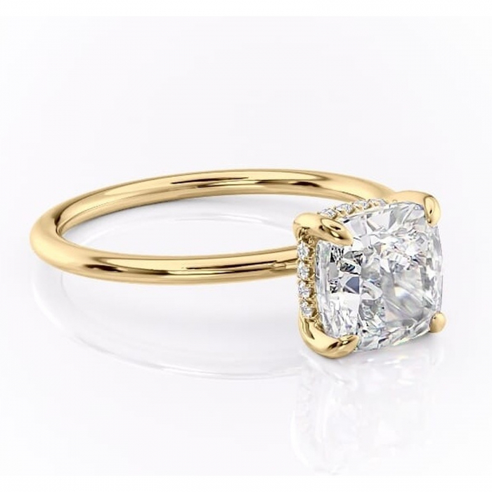 Inel de logodnă Genevieve din aur Galben 14kt cu moissanite tăietură pernă – Solitar rafinată pentru profil înalt | Personalizează și configurează gratuit online [1]