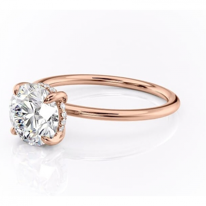Inel de logodnă Genevieve din aur Rose 14kt cu moissanite tăietură rotundă – Solitar rafinată pentru profil înalt | Personalizează și configurează gratuit online [7]