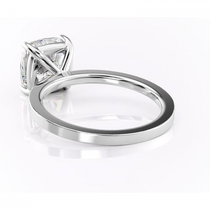 Inel de logodnă Georgiana din aur Alb 14kt cu moissanite tăietură pernă – Profil pătrat rafinată pentru profil înalt | Personalizează și configurează gratuit online [4]