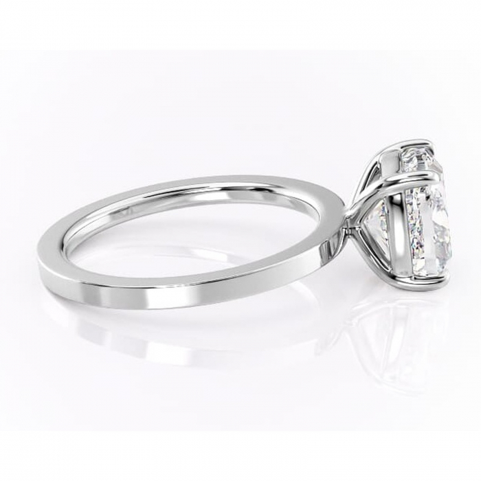 Inel de logodnă Georgiana din aur Alb 14kt cu moissanite tăietură pernă – Profil pătrat rafinată pentru profil înalt | Personalizează și configurează gratuit online [2]