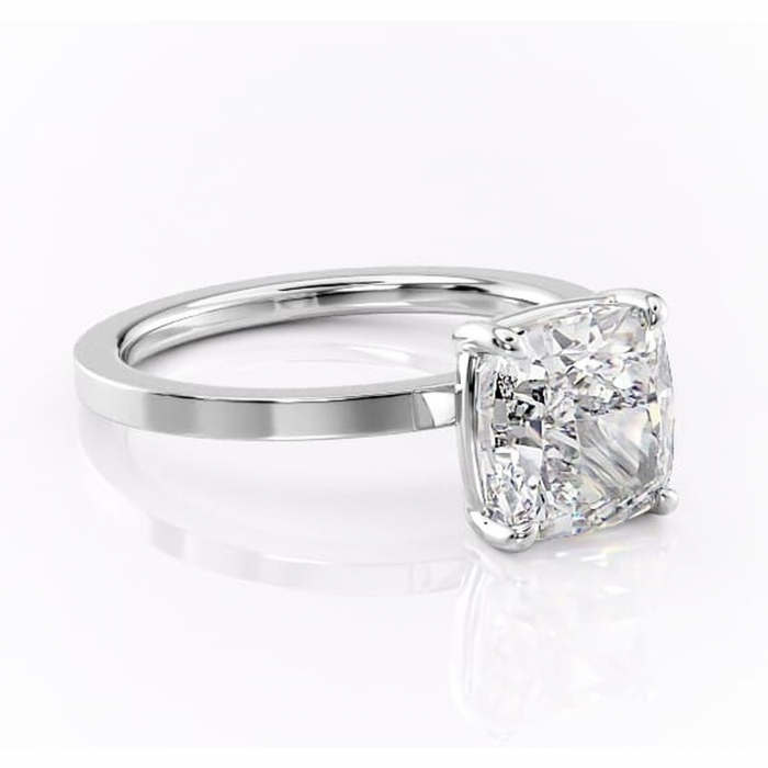 Inel de logodnă Georgiana din aur Alb 14kt cu moissanite tăietură pernă – Profil pătrat rafinată pentru profil înalt | Personalizează și configurează gratuit online [1]