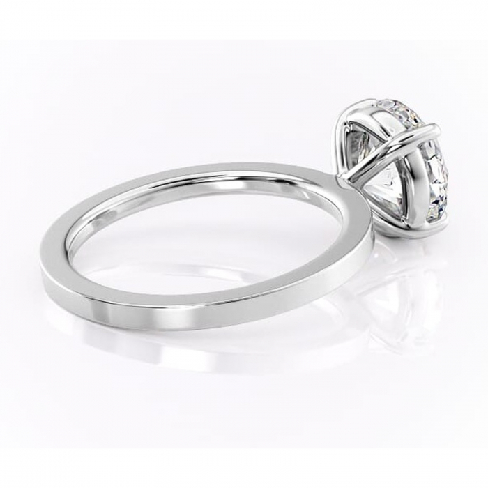 Inel de logodnă Georgiana din aur Alb 14kt cu moissanite tăietură rotundă – Profil pătrat rafinată pentru profil înalt | Personalizează și configurează gratuit online [3]