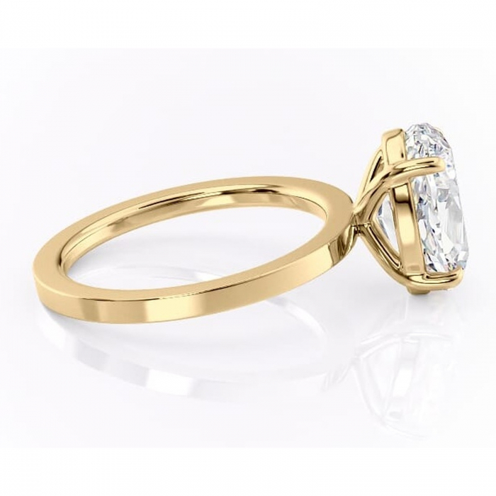 Inel de logodnă Georgiana din aur Galben 18kt cu moissanite tăietură ovală – Profil pătrat rafinată pentru profil înalt | Personalizează și configurează gratuit online [2]