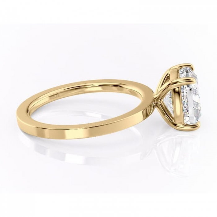 Inel de logodnă Georgiana din aur Galben 14kt cu moissanite tăietură pernă – Profil pătrat rafinată pentru profil înalt | Personalizează și configurează gratuit online [2]