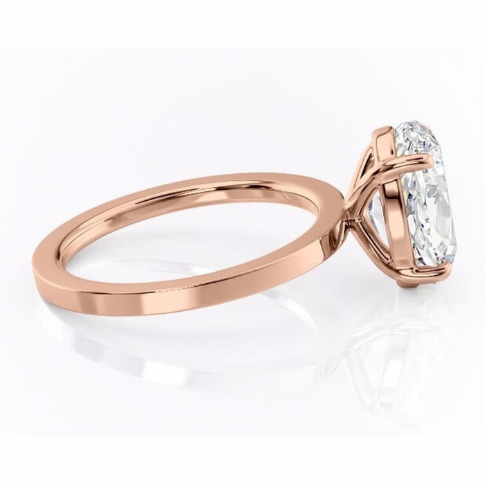 Inel de logodnă Georgiana din aur Rose 14kt cu moissanite tăietură ovală – Profil pătrat rafinată pentru profil înalt | Personalizează și configurează gratuit online [2]