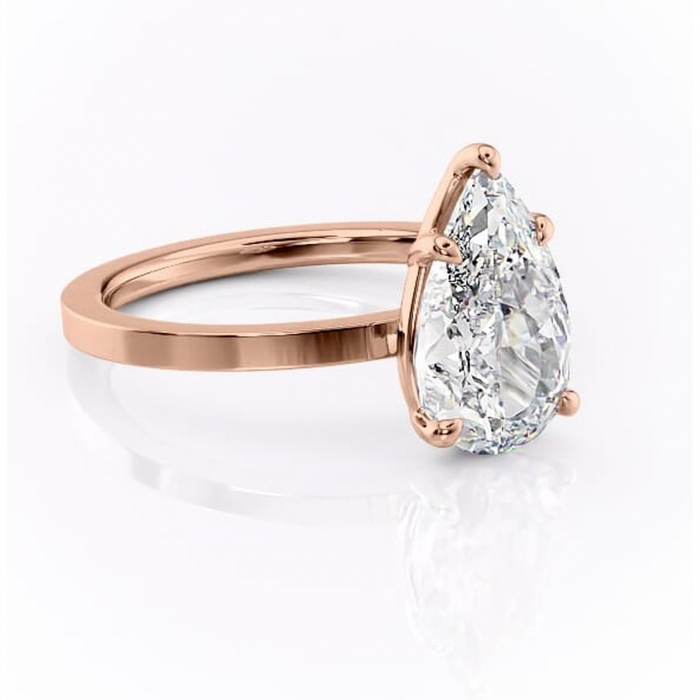Inel de logodnă Georgiana din aur Rose 14kt cu moissanite tăietură pară – Profil pătrat rafinată pentru profil înalt | Personalizează și configurează gratuit online [1]