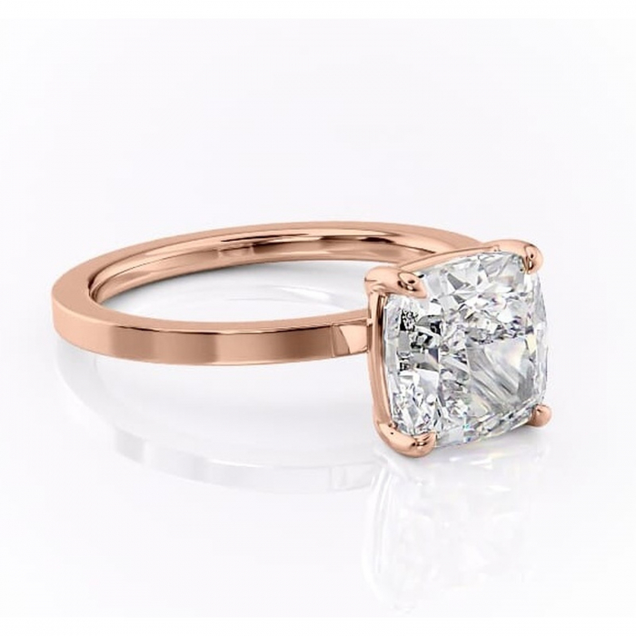 Inel de logodnă Georgiana din aur Rose 14kt cu moissanite tăietură pernă – Profil pătrat rafinată pentru profil înalt | Personalizează și configurează gratuit online [1]