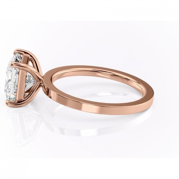 Inel de logodnă Georgiana din aur Rose 18kt cu moissanite tăietură princess – Profil pătrat rafinată pentru profil înalt | Personalizează și configurează gratuit online [6]