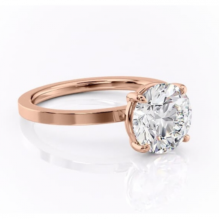 Inel de logodnă Georgiana din aur Rose 14kt cu moissanite tăietură rotundă – Profil pătrat rafinată pentru profil înalt | Personalizează și configurează gratuit online [1]