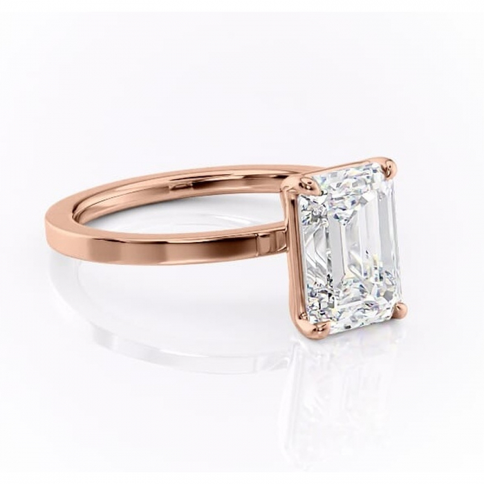 Inel de logodnă Georgiana din aur Rose 18kt cu moissanite tăietură smarald – Profil pătrat rafinată pentru profil înalt | Personalizează și configurează gratuit online [1]