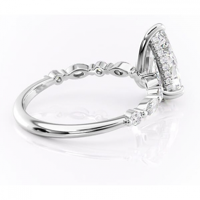 Inel de logodnă Gwendolyn din aur Alb 18kt cu moissanite tăietură pară – Pietre laterale rafinată pentru profil înalt | Personalizează și configurează gratuit online [3]