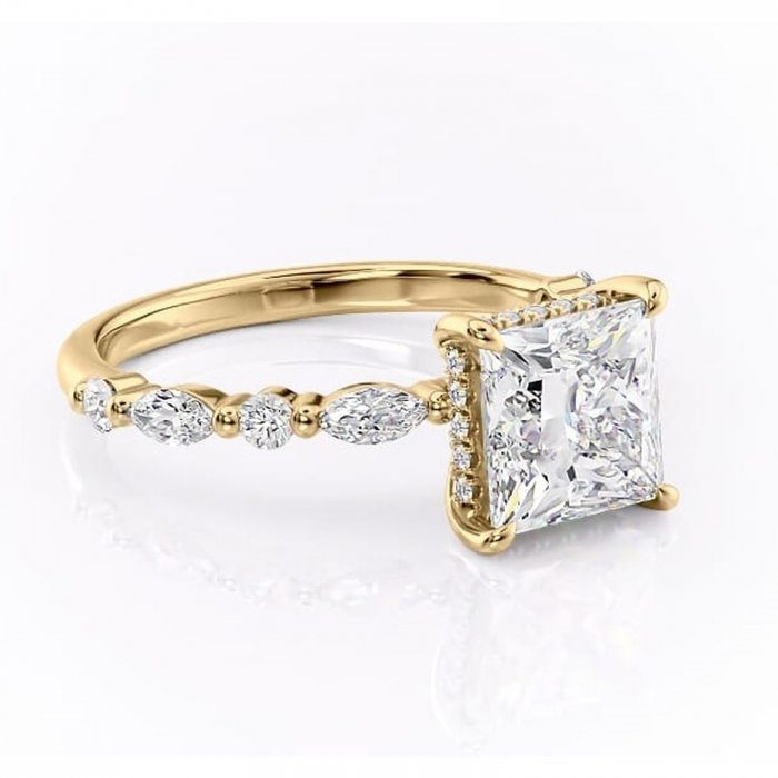 Inel de logodnă Gwendolyn din aur Galben 14kt cu moissanite tăietură princess – Pietre laterale rafinată pentru profil înalt | Personalizează și configurează gratuit online [1]