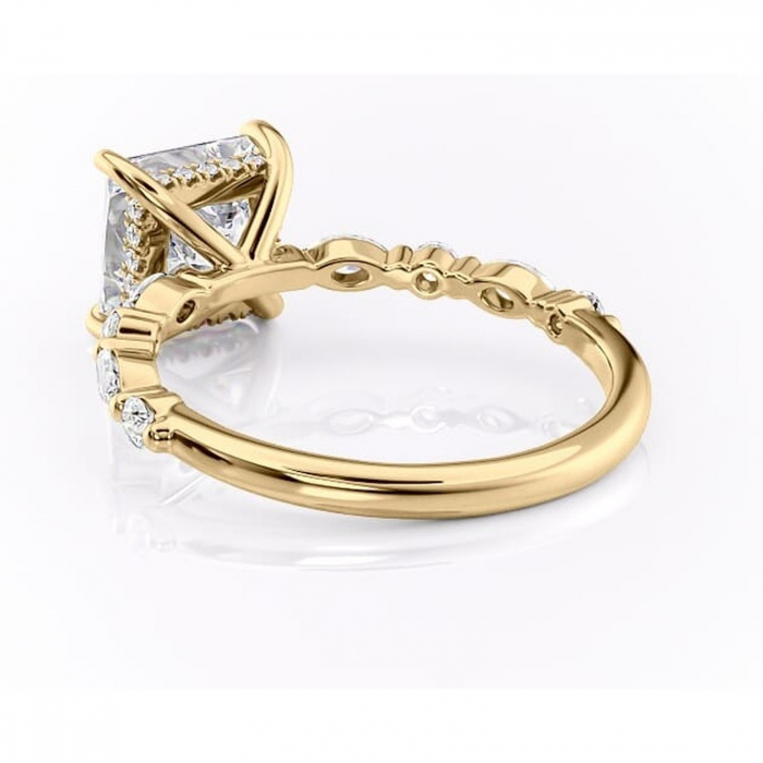 Inel de logodnă Gwendolyn din aur Galben 14kt cu moissanite tăietură princess – Pietre laterale rafinată pentru profil înalt | Personalizează și configurează gratuit online [4]