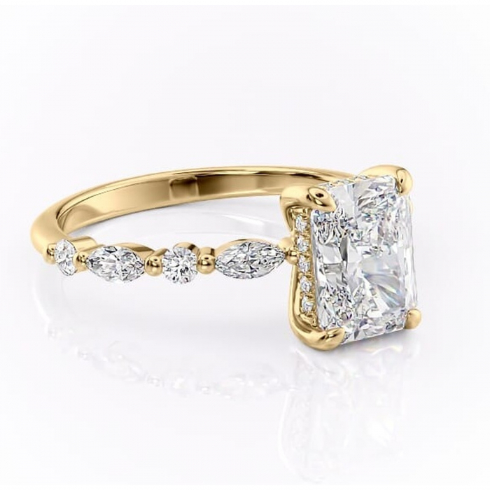 Inel de logodnă Gwendolyn din aur Galben 18kt cu moissanite tăietură radiantă – Pietre laterale rafinată pentru profil înalt | Personalizează și configurează gratuit online [1]