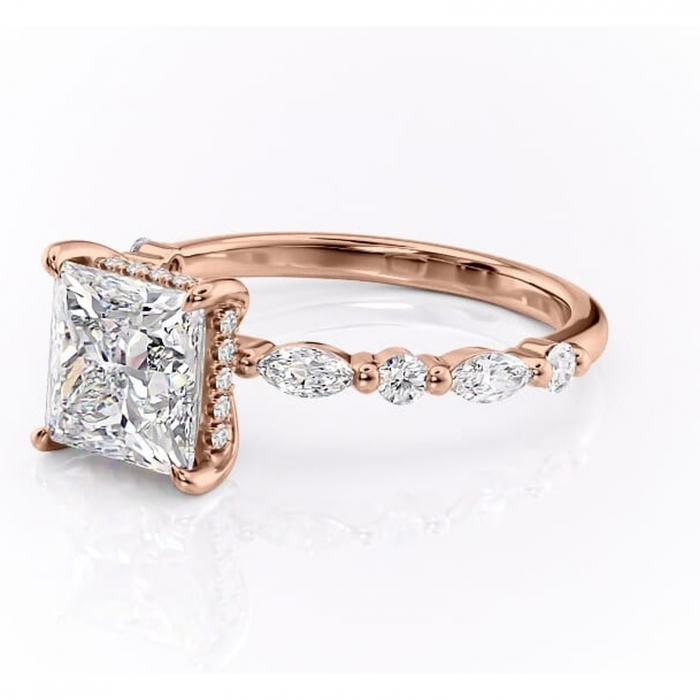 Inel de logodnă Gwendolyn din aur Rose 18kt cu moissanite tăietură princess – Pietre laterale rafinată pentru profil înalt | Personalizează și configurează gratuit online [7]