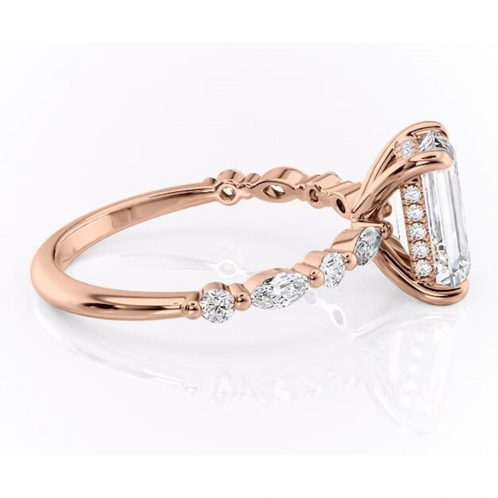 Inel de logodnă Gwendolyn din aur Rose 18kt cu moissanite tăietură smarald – Pietre laterale rafinată pentru profil înalt | Personalizează și configurează gratuit online [2]