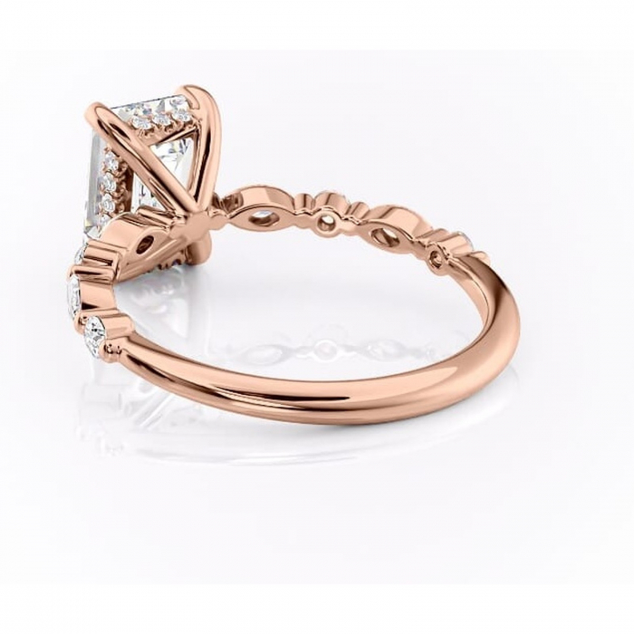Inel de logodnă Gwendolyn din aur Rose 18kt cu moissanite tăietură smarald – Pietre laterale rafinată pentru profil înalt | Personalizează și configurează gratuit online [4]