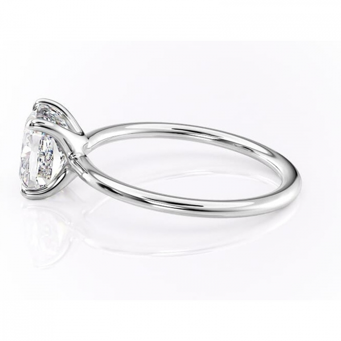 Inel de logodnă Helena din aur Alb 14kt cu moissanite tăietură pernă – Solitar rafinată pentru profil jos | Personalizează și configurează gratuit online [6]