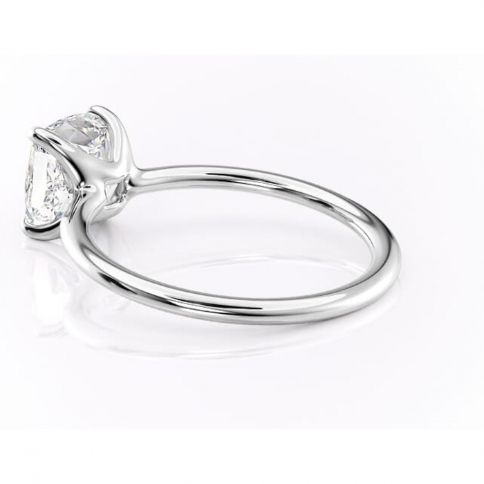 Inel de logodnă Helena din aur Alb 14kt cu moissanite tăietură pernă – Solitar rafinată pentru profil jos | Personalizează și configurează gratuit online [5]