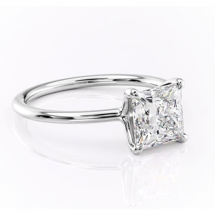 Inel de logodnă Helena din aur Alb 14kt cu moissanite tăietură princess – Solitar rafinată pentru profil jos | Personalizează și configurează gratuit online [1]