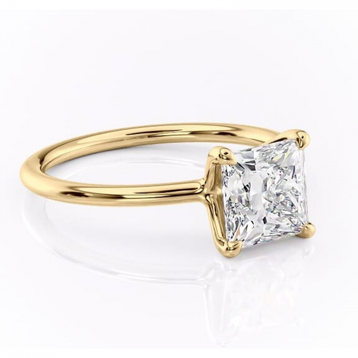 Inel de logodnă Helena din aur Galben 14kt cu moissanite tăietură princess – Solitar rafinată pentru profil jos | Personalizează și configurează gratuit online [1]