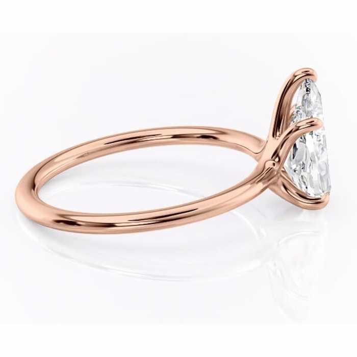 Inel de logodnă Helena din aur Rose 14kt cu moissanite tăietură pară – Solitar rafinată pentru profil jos | Personalizează și configurează gratuit online [2]