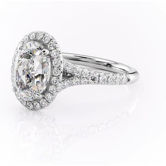 Inel de logodnă Henrietta din aur Alb 14kt cu moissanite tăietură ovală – Halo rafinată pentru profil mediu | Personalizează și configurează gratuit online [7]