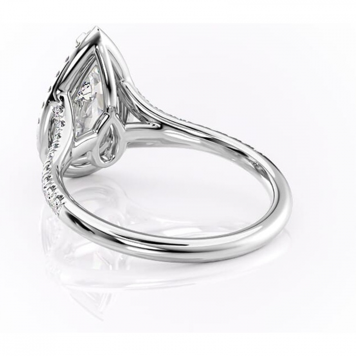 Inel de logodnă Henrietta din aur Alb 18kt cu moissanite tăietură pară – Halo rafinată pentru profil mediu | Personalizează și configurează gratuit online [4]