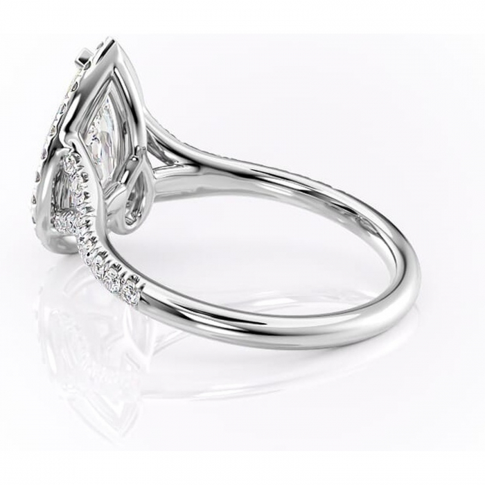 Inel de logodnă Henrietta din aur Alb 18kt cu moissanite tăietură pară – Halo rafinată pentru profil mediu | Personalizează și configurează gratuit online [5]