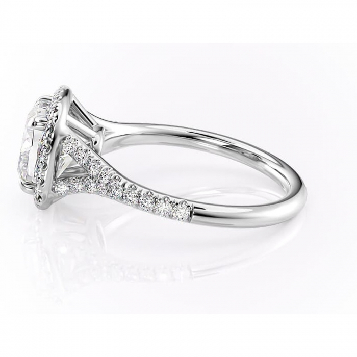 Inel de logodnă Henrietta din aur Alb 14kt cu moissanite tăietură pernă – Halo rafinată pentru profil mediu | Personalizează și configurează gratuit online [6]