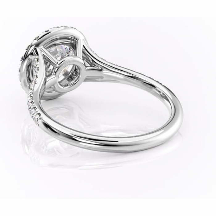 Inel de logodnă Henrietta din aur Alb 14kt cu moissanite tăietură rotundă – Halo rafinată pentru profil mediu | Personalizează și configurează gratuit online [4]