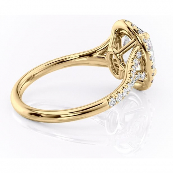 Inel de logodnă Henrietta din aur Galben 14kt cu moissanite tăietură ovală – Halo rafinată pentru profil mediu | Personalizează și configurează gratuit online [3]
