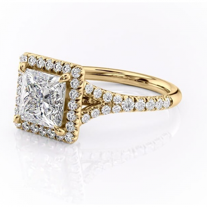 Inel de logodnă Henrietta din aur Galben 14kt cu moissanite tăietură princess – Halo rafinată pentru profil mediu | Personalizează și configurează gratuit online [7]