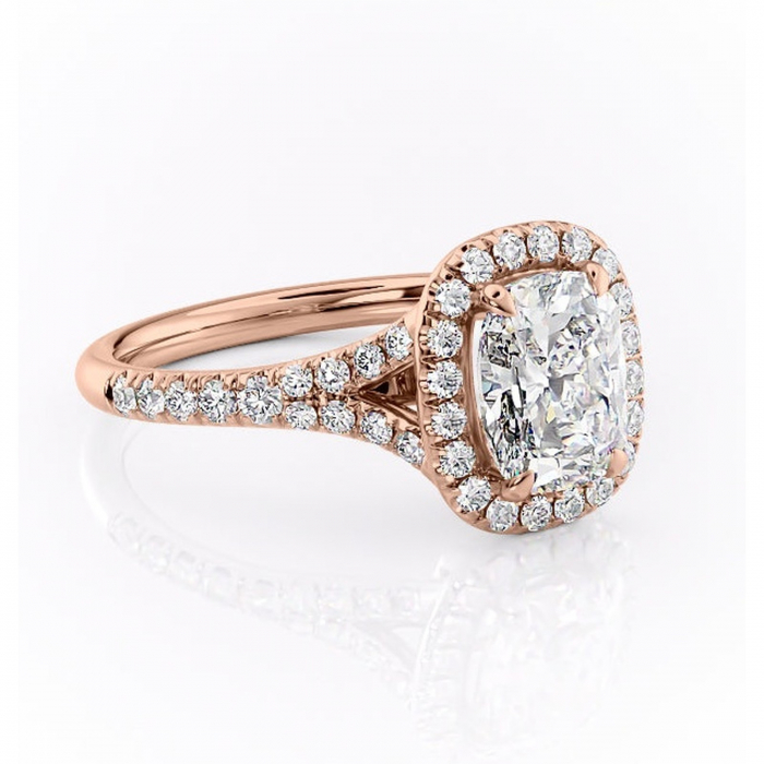 Inel de logodnă Henrietta din aur Rose 14kt cu moissanite tăietură asscher – Halo rafinată pentru profil mediu | Personalizează și configurează gratuit online [1]