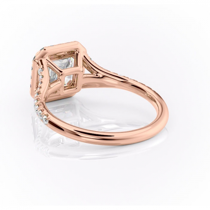 Inel de logodnă Henrietta din aur Rose 14kt cu moissanite tăietură asscher – Halo rafinată pentru profil mediu | Personalizează și configurează gratuit online [4]
