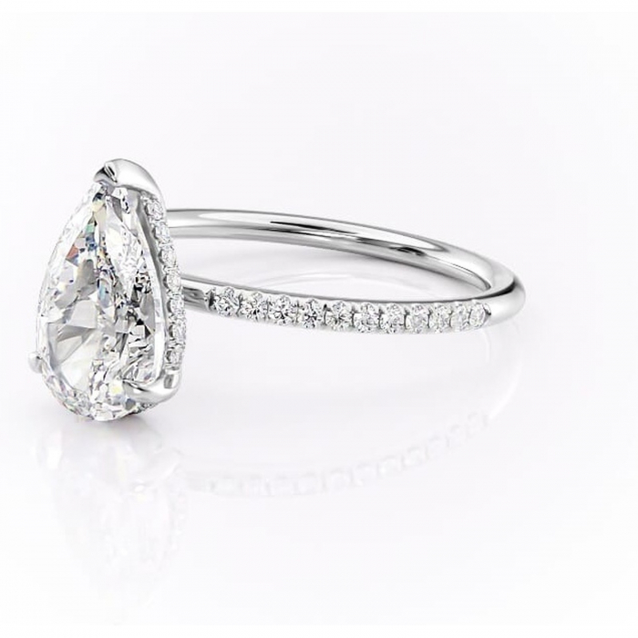 Inel de logodnă Isadora din aur Alb 14kt cu moissanite tăietură pară – Montură pavé rafinată pentru profil înalt | Personalizează și configurează gratuit online [7]