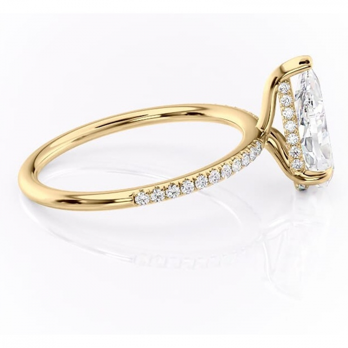 Inel de logodnă Isadora din aur Galben 18kt cu moissanite tăietură pară – Montură pavé rafinată pentru profil înalt | Personalizează și configurează gratuit online [2]