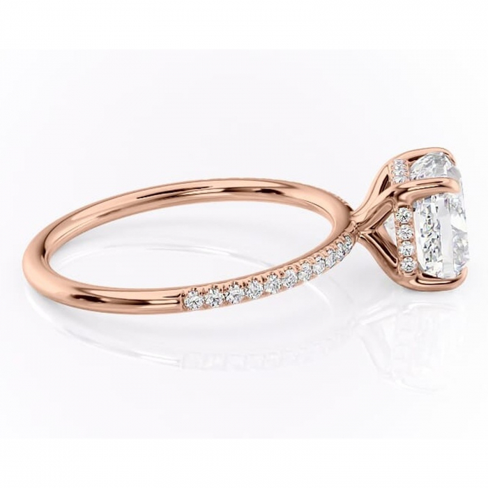 Inel de logodnă Isadora din aur Rose 14kt cu moissanite tăietură pernă – Montură pavé rafinată pentru profil înalt | Personalizează și configurează gratuit online [2]