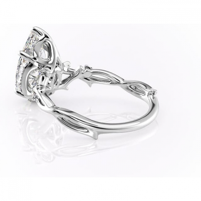 Inel de logodnă Isolde din aur Alb 14kt cu moissanite tăietură pară – Halo rafinată pentru profil mediu | Personalizează și configurează gratuit online [5]