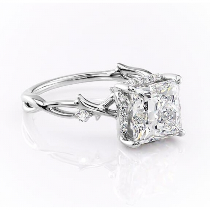 Inel de logodnă Isolde din aur Alb 14kt cu moissanite tăietură princess – Halo rafinată pentru profil mediu | Personalizează și configurează gratuit online [1]