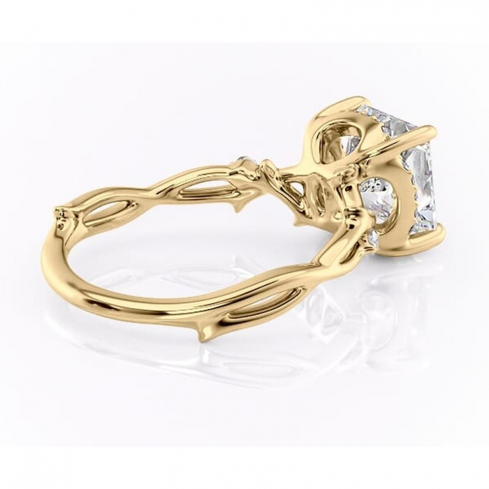 Inel de logodnă Isolde din aur Galben 14kt cu moissanite tăietură princess – Halo rafinată pentru profil mediu | Personalizează și configurează gratuit online [3]