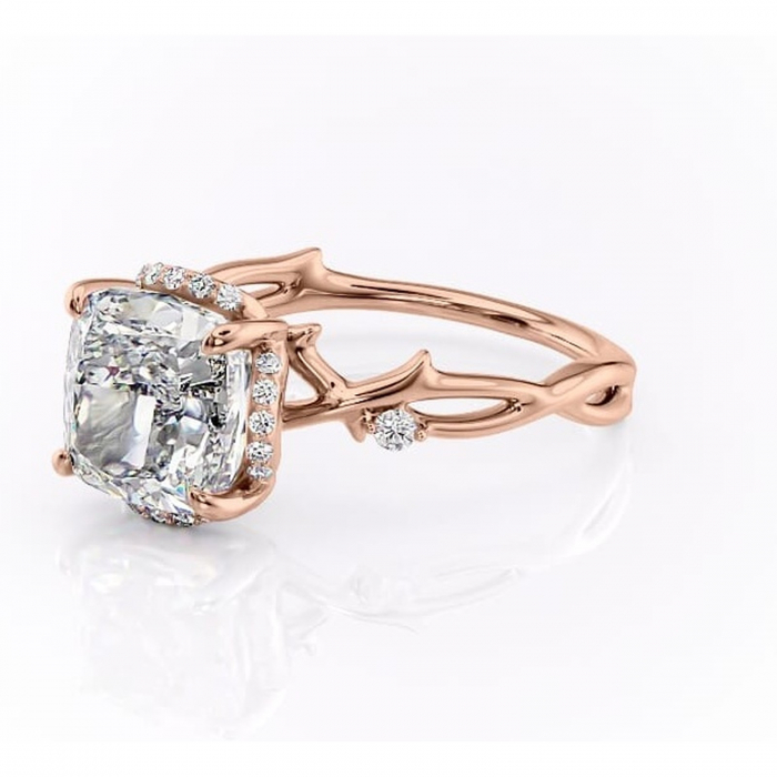 Inel de logodnă Isolde din aur Rose 18kt cu moissanite tăietură pernă – Halo rafinată pentru profil mediu | Personalizează și configurează gratuit online [7]