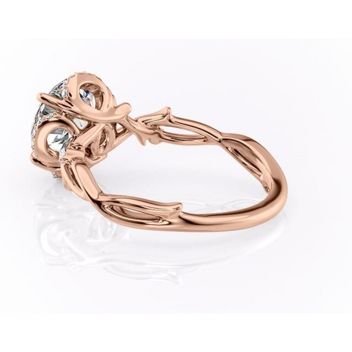 Inel de logodnă Isolde din aur Rose 14kt cu moissanite tăietură rotundă – Halo rafinată pentru profil mediu | Personalizează și configurează gratuit online [5]