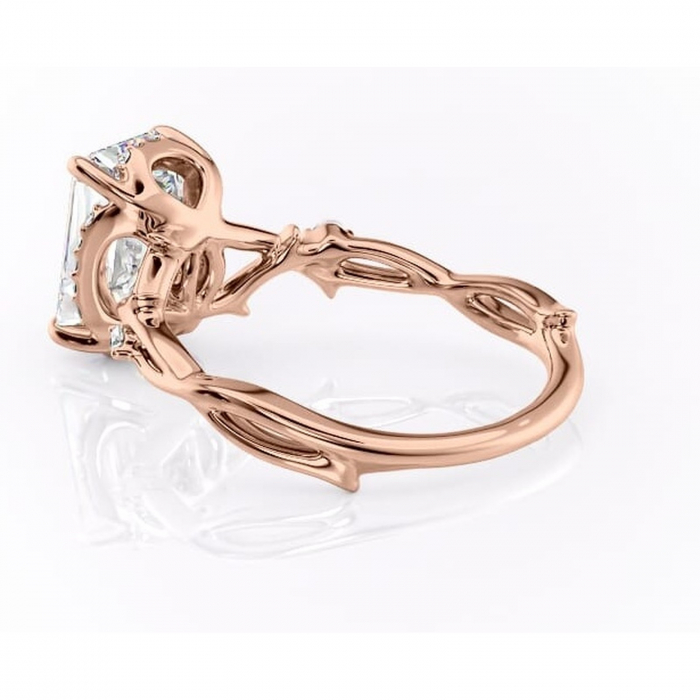 Inel de logodnă Isolde din aur Rose 14kt cu moissanite tăietură smarald – Halo rafinată pentru profil mediu | Personalizează și configurează gratuit online [5]