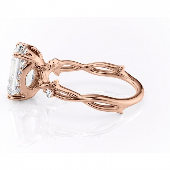 Inel de logodnă Isolde din aur Rose 14kt cu moissanite tăietură smarald – Halo rafinată pentru profil mediu | Personalizează și configurează gratuit online [6]