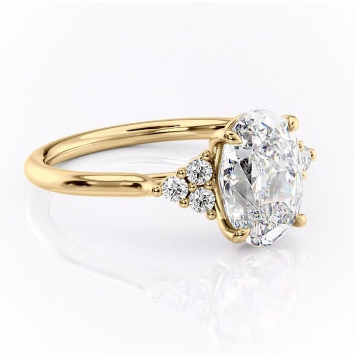 Inel de logodnă Ivylyn din aur Galben 14kt cu moissanite tăietură ovală – Montură cu trei pietre rafinată pentru profil mediu | Personalizează și configurează gratuit online [1]