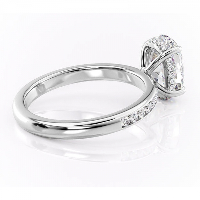Inel de logodnă Jade din aur Alb 14kt cu moissanite tăietură ovală – Montură cu canal rafinată pentru profil înalt | Personalizează și configurează gratuit online [3]